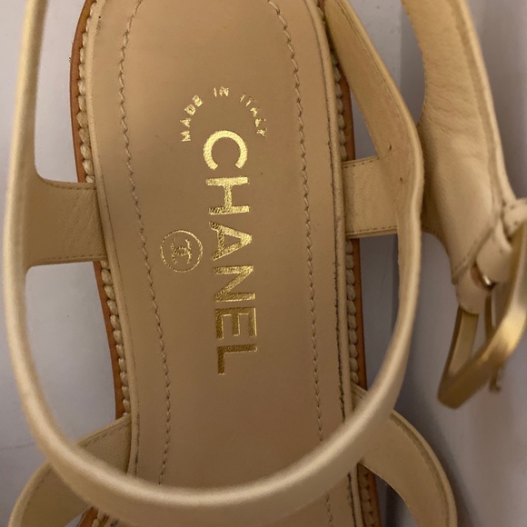 Chanel calfskin beige sandals size 39 - Picture 6 of 8